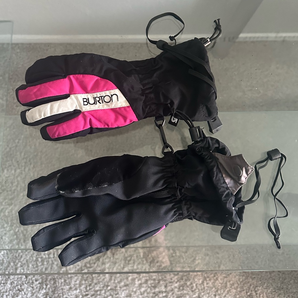 Burton snowboarding gloves size XS, used-in good condition